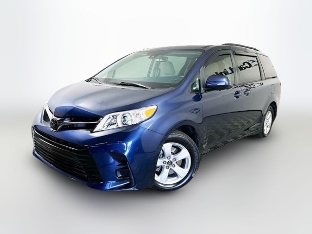 2020 Toyota Sienna LE Auto Access Seat