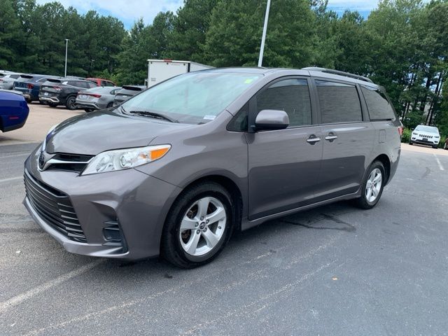 2020 Toyota Sienna LE