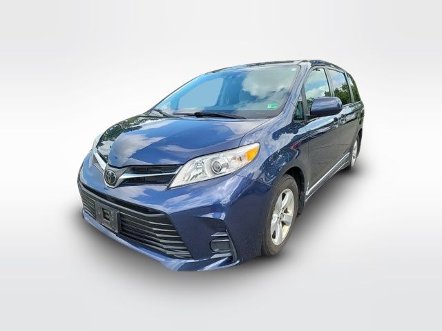 2020 Toyota Sienna LE