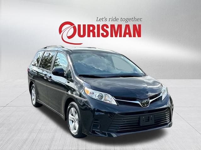 2020 Toyota Sienna LE