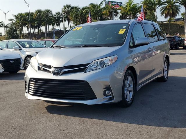 2020 Toyota Sienna LE