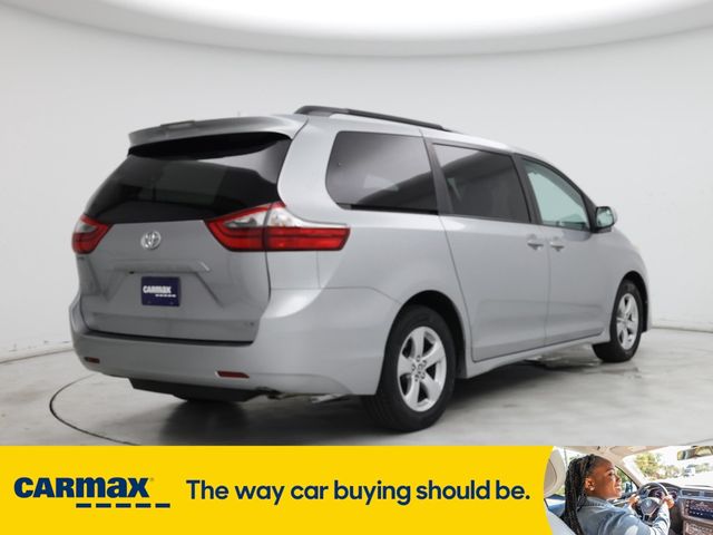 2020 Toyota Sienna LE