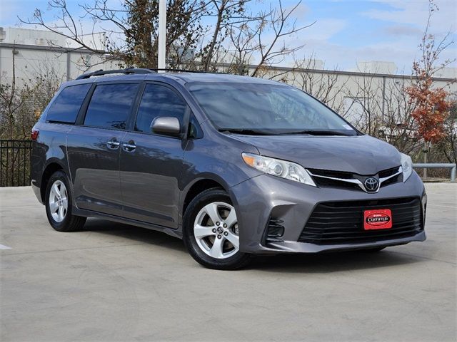 2020 Toyota Sienna LE