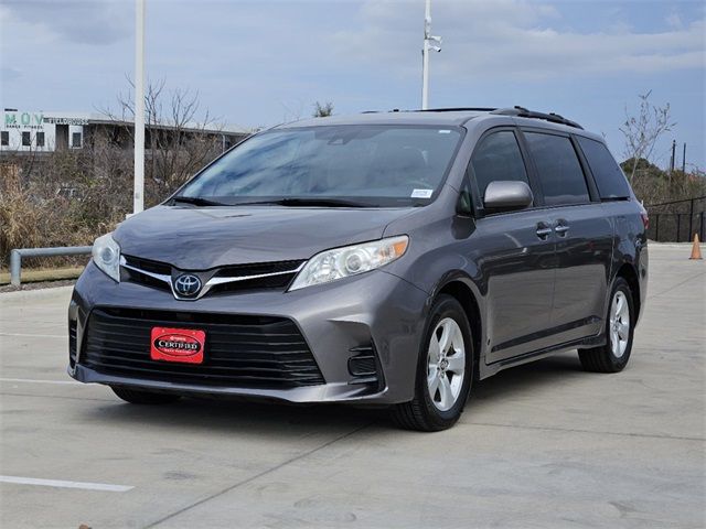 2020 Toyota Sienna LE