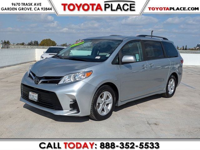 2020 Toyota Sienna LE