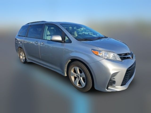 2020 Toyota Sienna LE