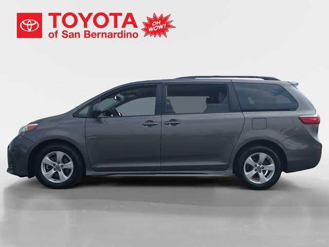 2020 Toyota Sienna LE