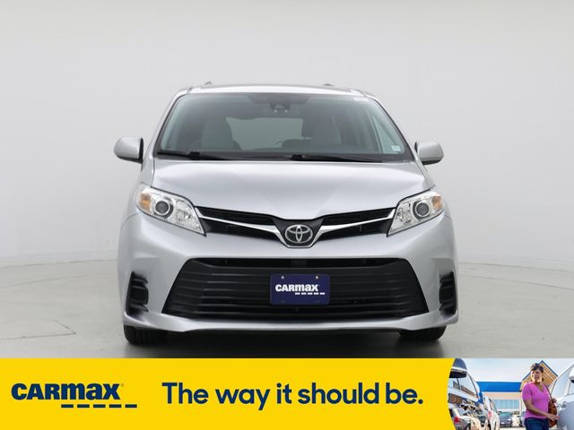 2020 Toyota Sienna LE