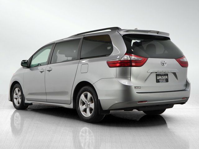 2020 Toyota Sienna LE