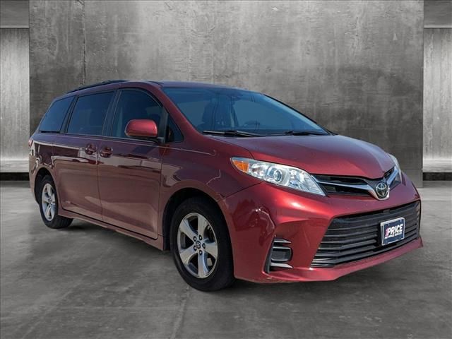 2020 Toyota Sienna LE