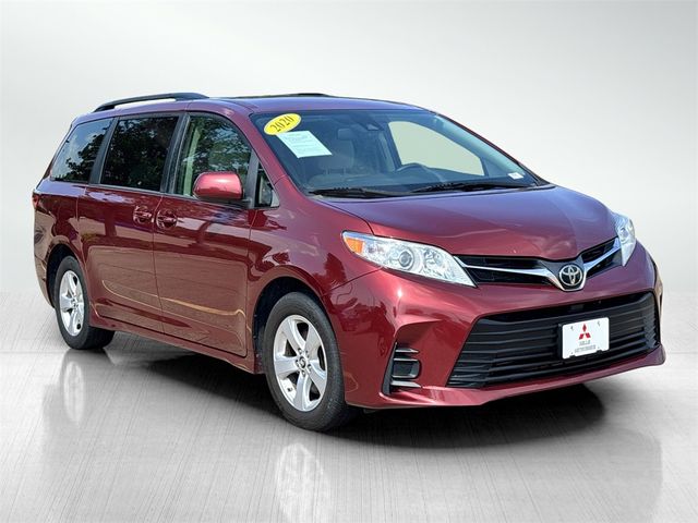 2020 Toyota Sienna LE Auto Access Seat