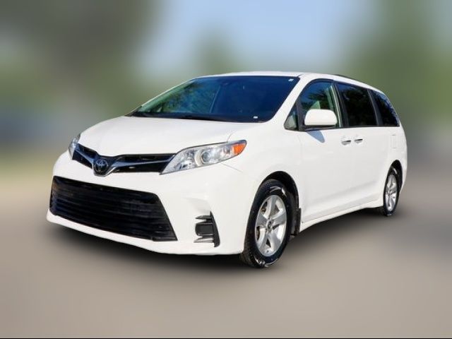2020 Toyota Sienna LE