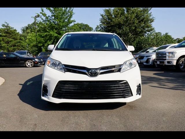 2020 Toyota Sienna LE