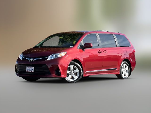 2020 Toyota Sienna LE