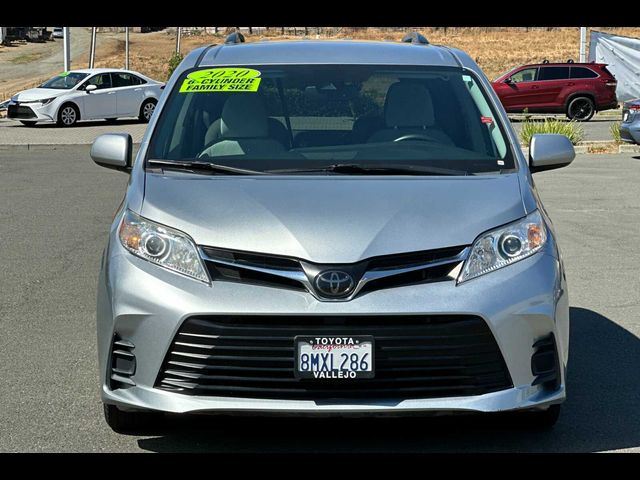 2020 Toyota Sienna LE