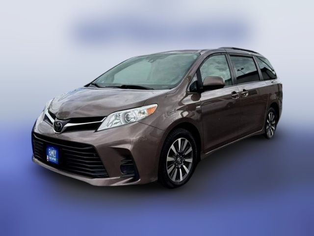 2020 Toyota Sienna LE
