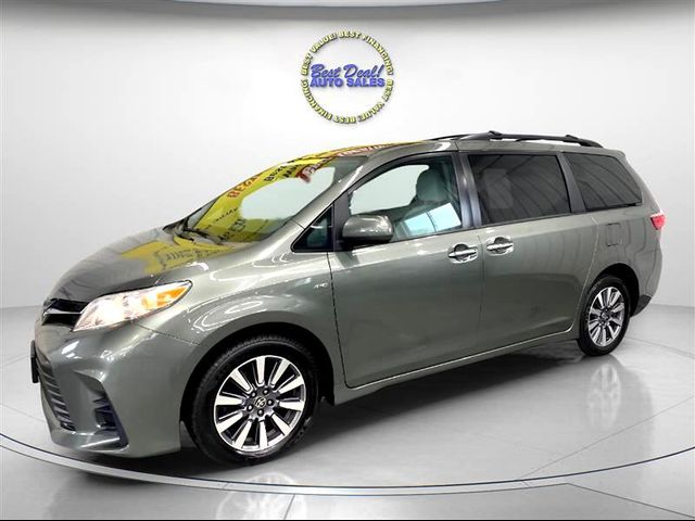 2020 Toyota Sienna LE