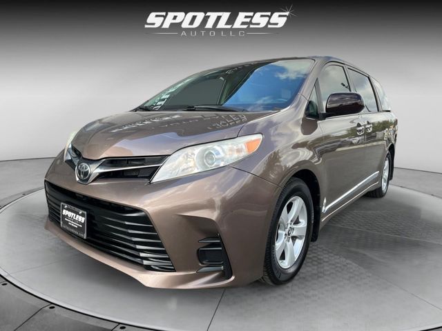 2020 Toyota Sienna 