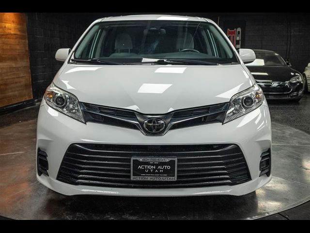 2020 Toyota Sienna 