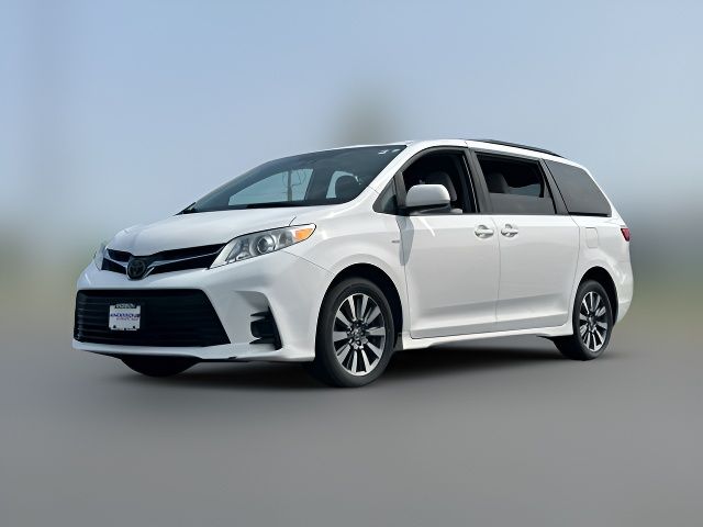 2020 Toyota Sienna LE