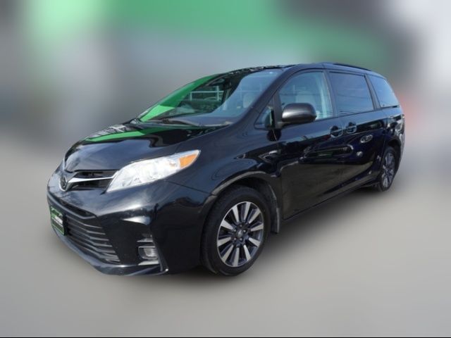 2020 Toyota Sienna LE