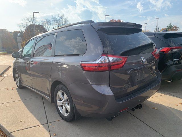 2020 Toyota Sienna LE