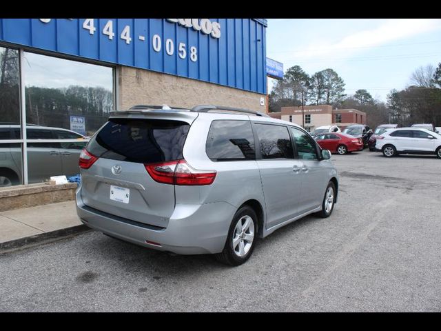 2020 Toyota Sienna 