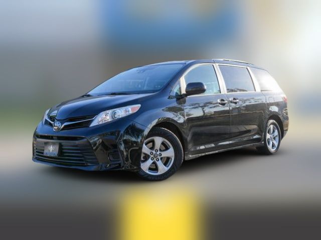 2020 Toyota Sienna LE