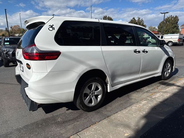 2020 Toyota Sienna L