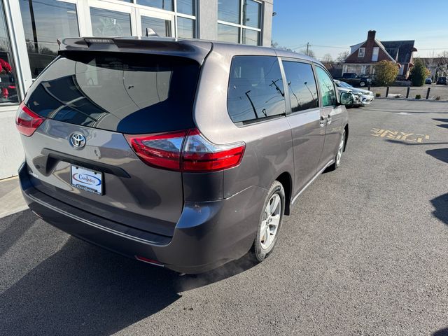 2020 Toyota Sienna L