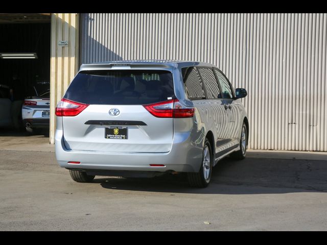 2020 Toyota Sienna L