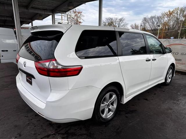 2020 Toyota Sienna L