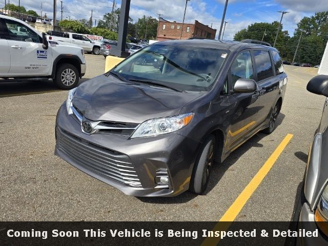 2020 Toyota Sienna 