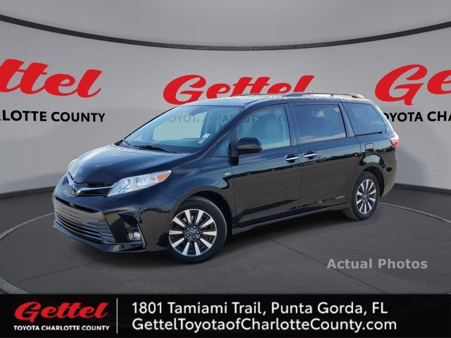 2020 Toyota Sienna XLE