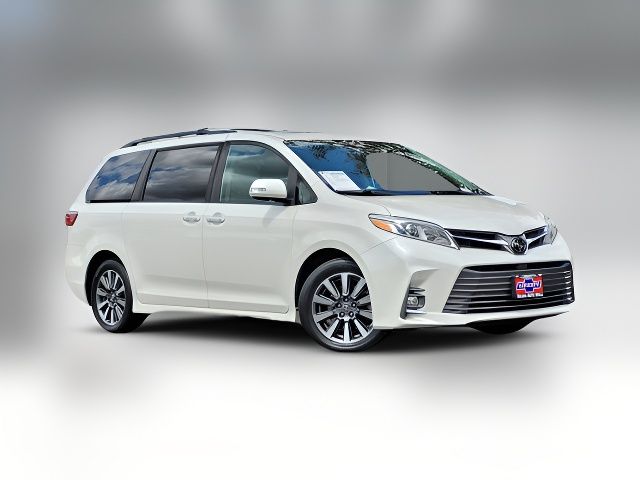 2020 Toyota Sienna 