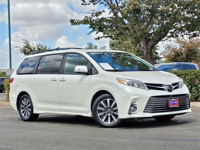 2020 Toyota Sienna 