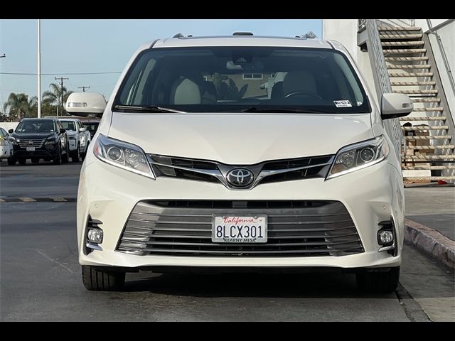 2020 Toyota Sienna 