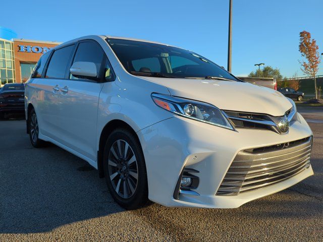 2020 Toyota Sienna Limited Premium