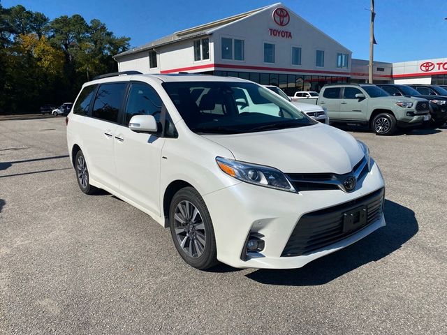 2020 Toyota Sienna Limited Premium