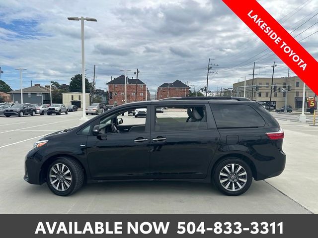 2020 Toyota Sienna XLE