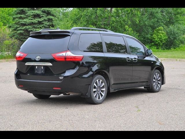 2020 Toyota Sienna Limited Premium