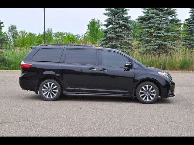 2020 Toyota Sienna Limited Premium