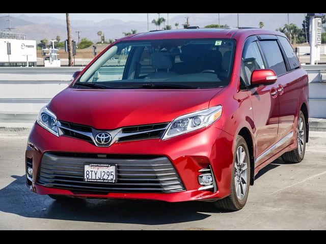 2020 Toyota Sienna 