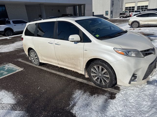 2020 Toyota Sienna Limited Premium