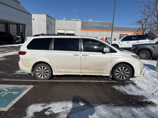 2020 Toyota Sienna Limited Premium