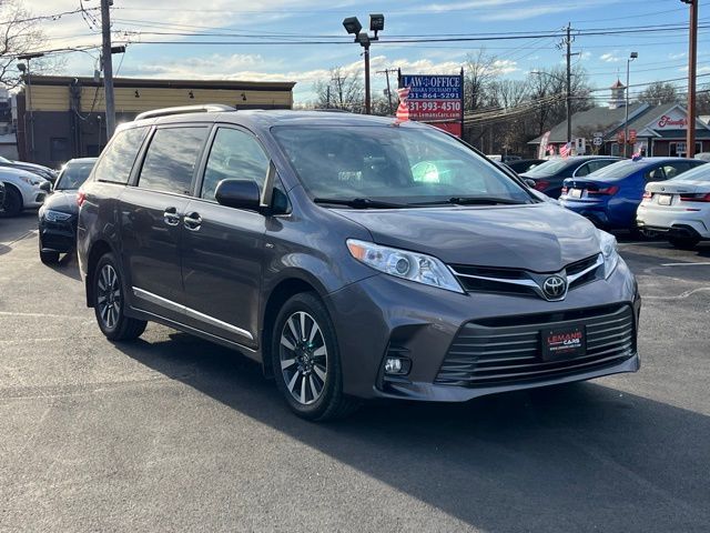 2020 Toyota Sienna Limited Premium