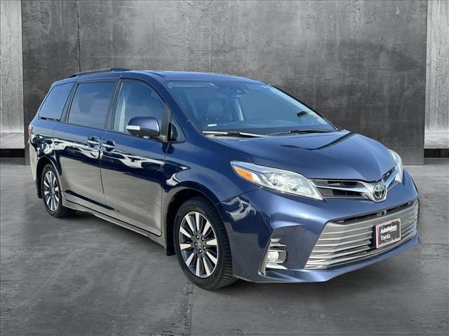 2020 Toyota Sienna Limited Premium