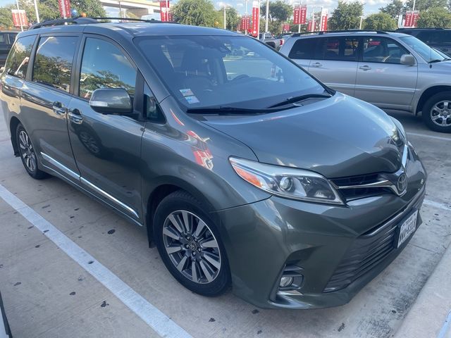 2020 Toyota Sienna Limited Premium