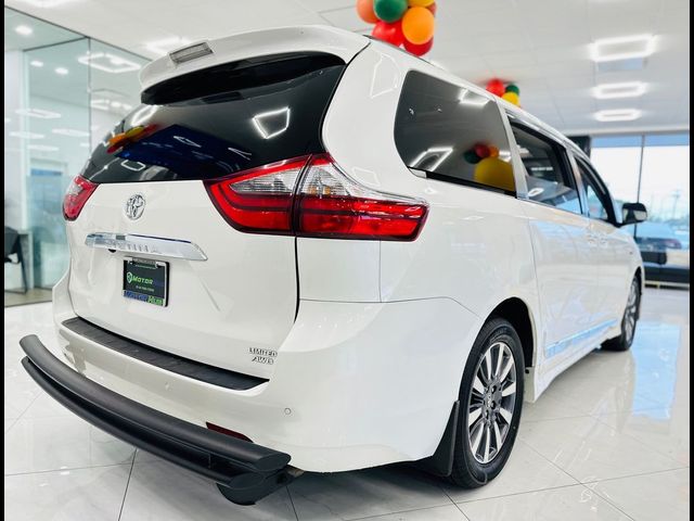 2020 Toyota Sienna Limited Premium