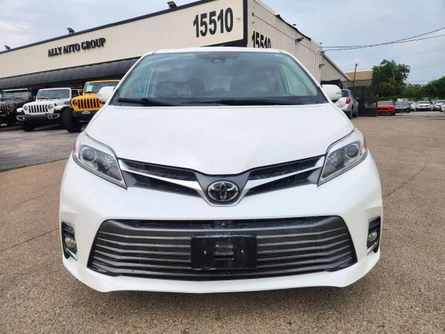 2020 Toyota Sienna Limited Premium